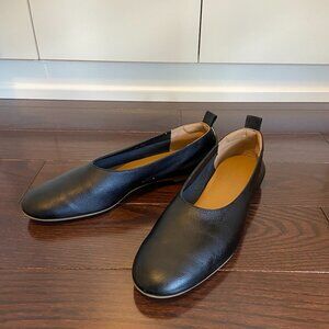 Everlane Day Glove Flat Shoes in Black Leather